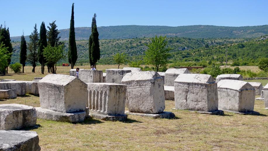 Αναζητώντας τις αρχαίες νεκροπόλεις των Βογόμιλων στα Βαλκάνια