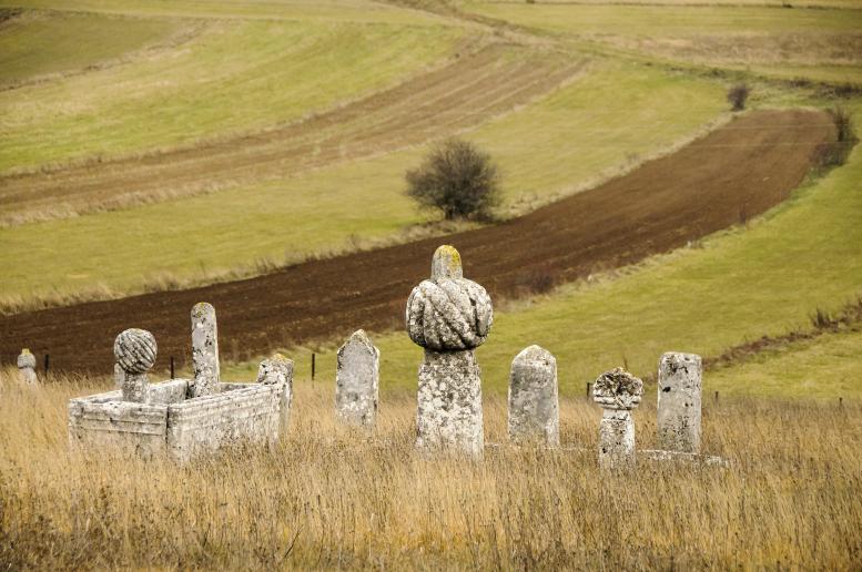 Αναζητώντας τις αρχαίες νεκροπόλεις των Βογόμιλων στα Βαλκάνια